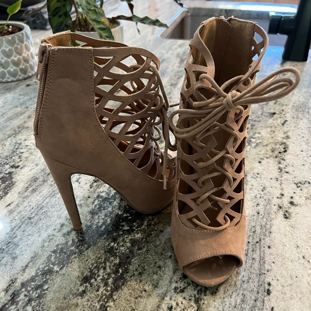 Sexy Tan Suede Fall Peep Toe Boots!